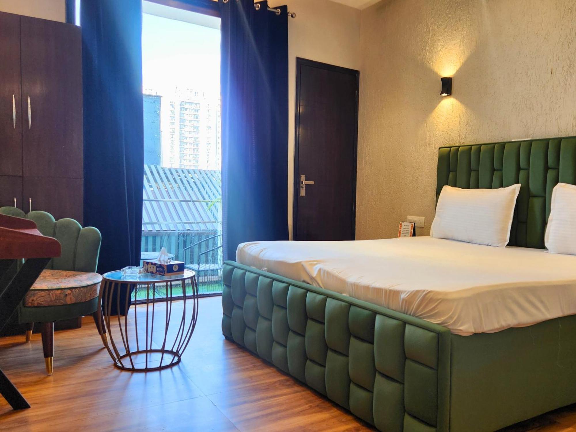Premier - Golf Course Road ,gurgaon Gurgaon
